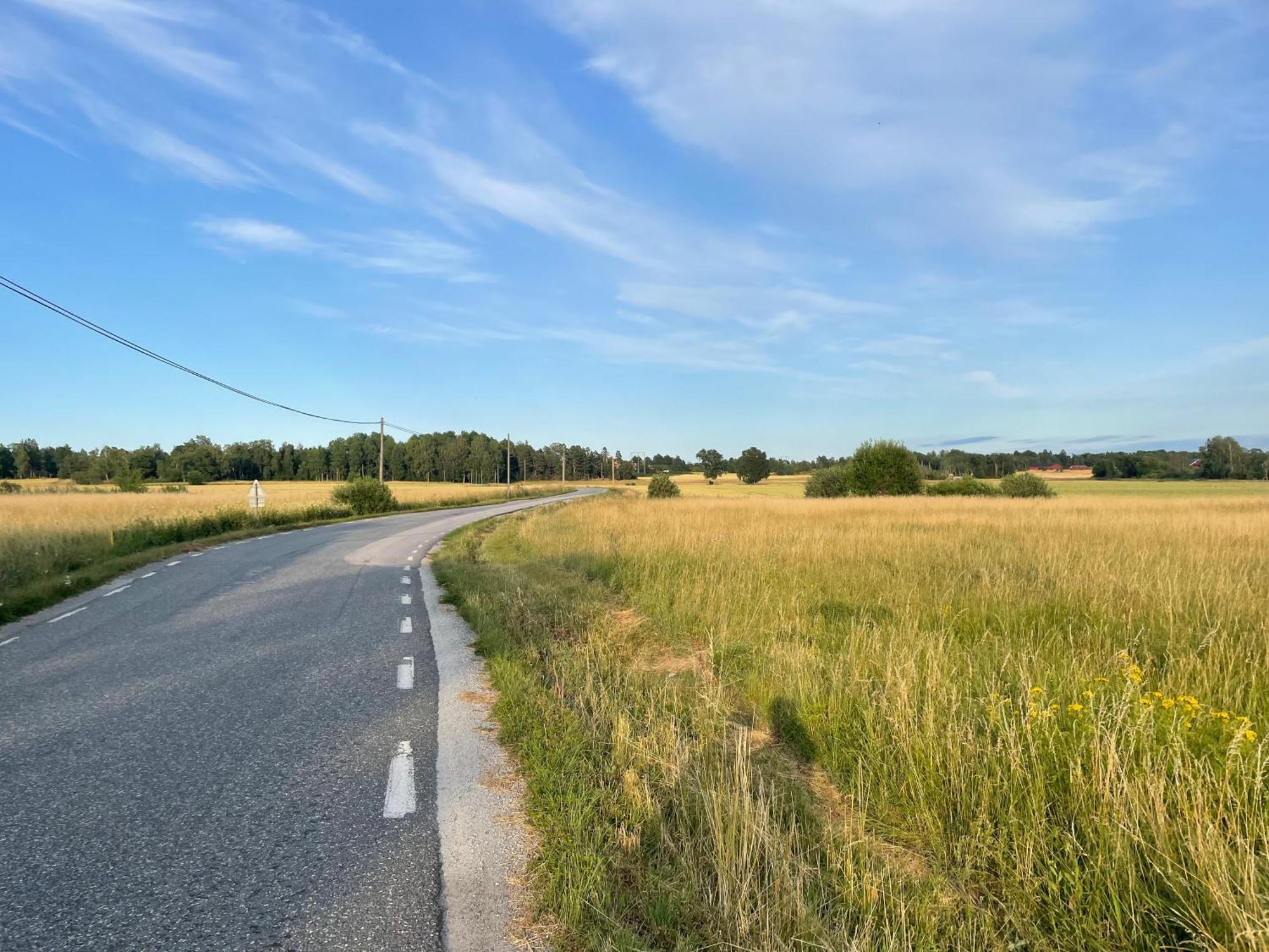 Ett Nytt Fraesch Hus Utanfoer Stockholm Naera Arlanda Villa Rosersberg Exteriör bild